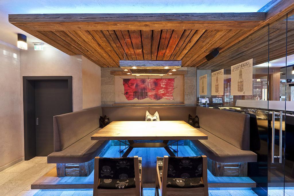 Harakiri Partyhouse Hotel Mayrhofen Eksteriør billede