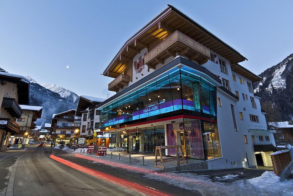 Harakiri Partyhouse Hotel Mayrhofen Eksteriør billede