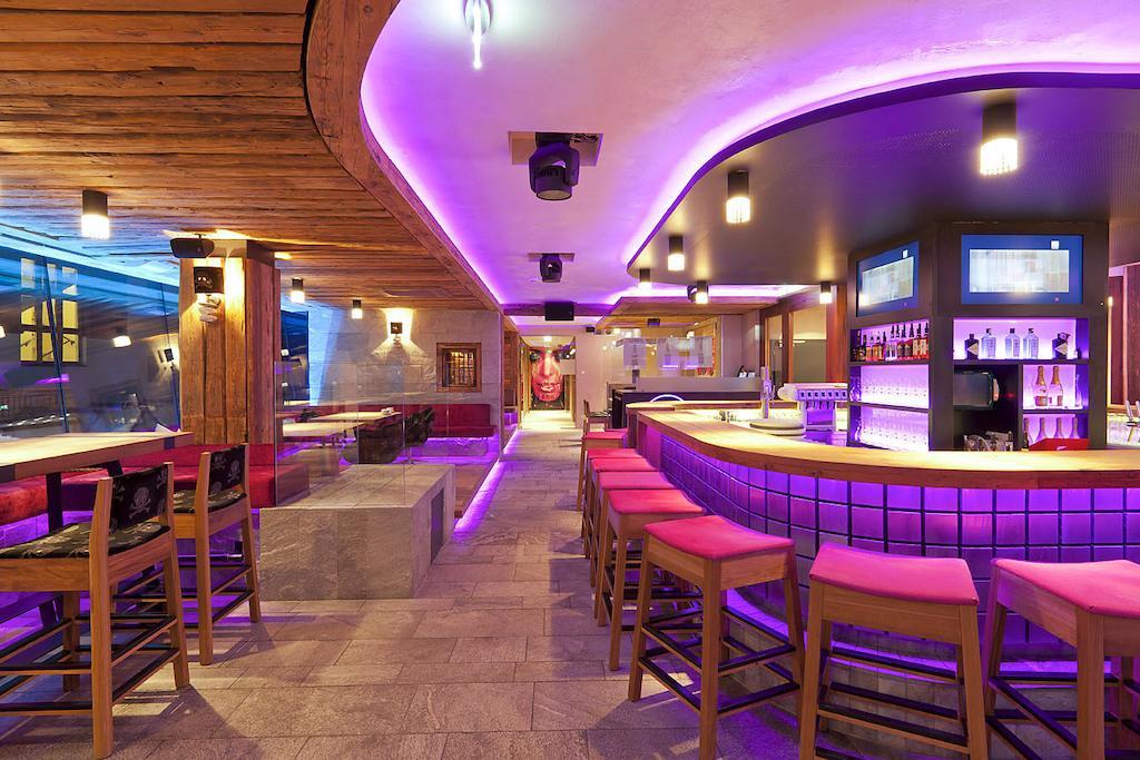 Harakiri Partyhouse Hotel Mayrhofen Eksteriør billede