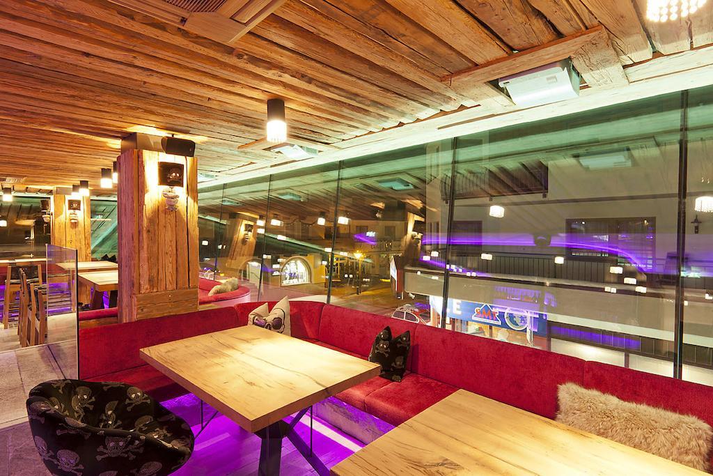 Harakiri Partyhouse Hotel Mayrhofen Eksteriør billede