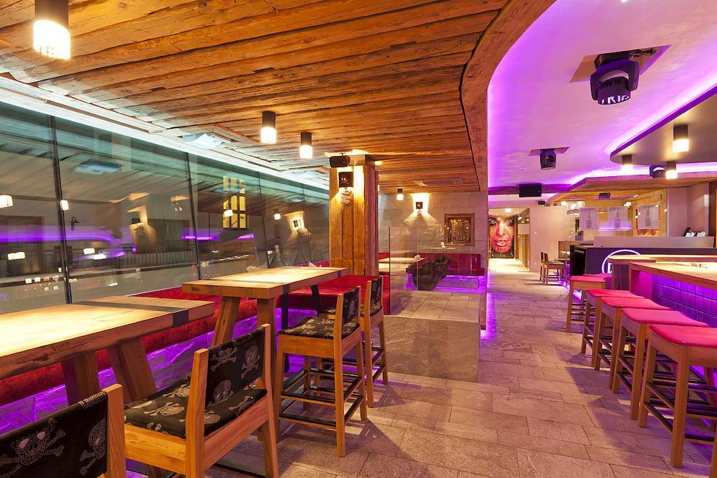 Harakiri Partyhouse Hotel Mayrhofen Eksteriør billede