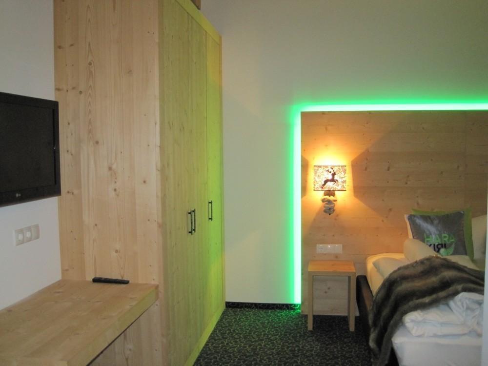 Harakiri Partyhouse Hotel Mayrhofen Eksteriør billede